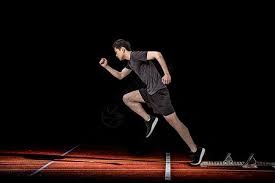 费兰戴帽 巴萨5-3贝蒂斯迎6连胜